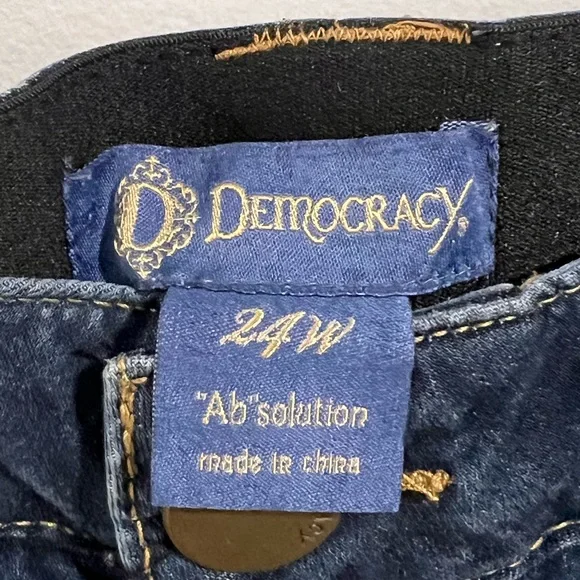 DEMOCRACY AbSolution Jean Shorts Size 24W - Picture 2 of 8